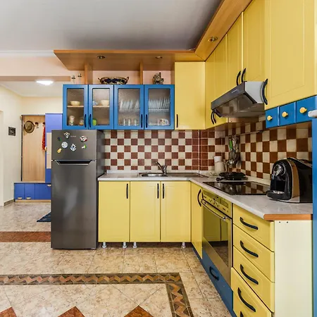 Apartment The Breeze By Ps Golem (Tirana)